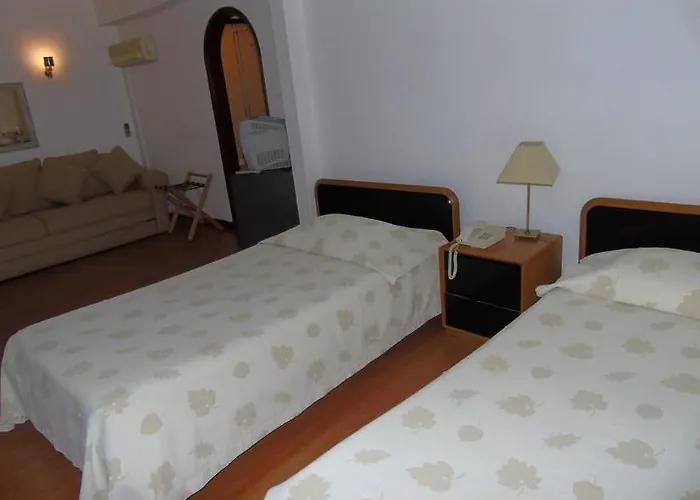 Cavaleiros De Cristo Hotel 2*